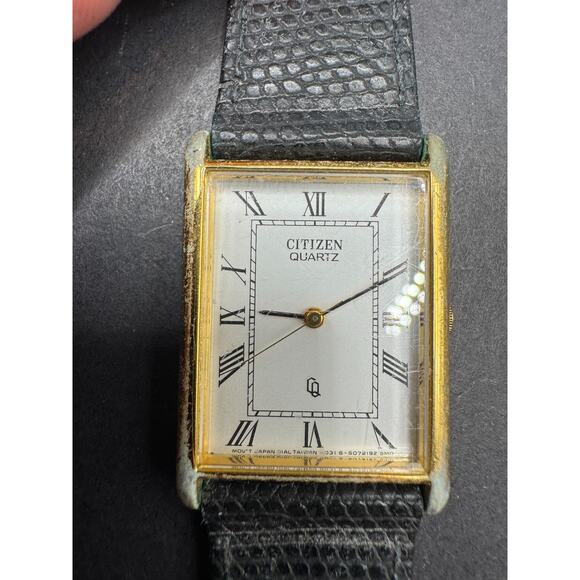 Citizen CQ 4031-893743 Quartz Analog Ladies Watch Gold Tone Black Leather Band